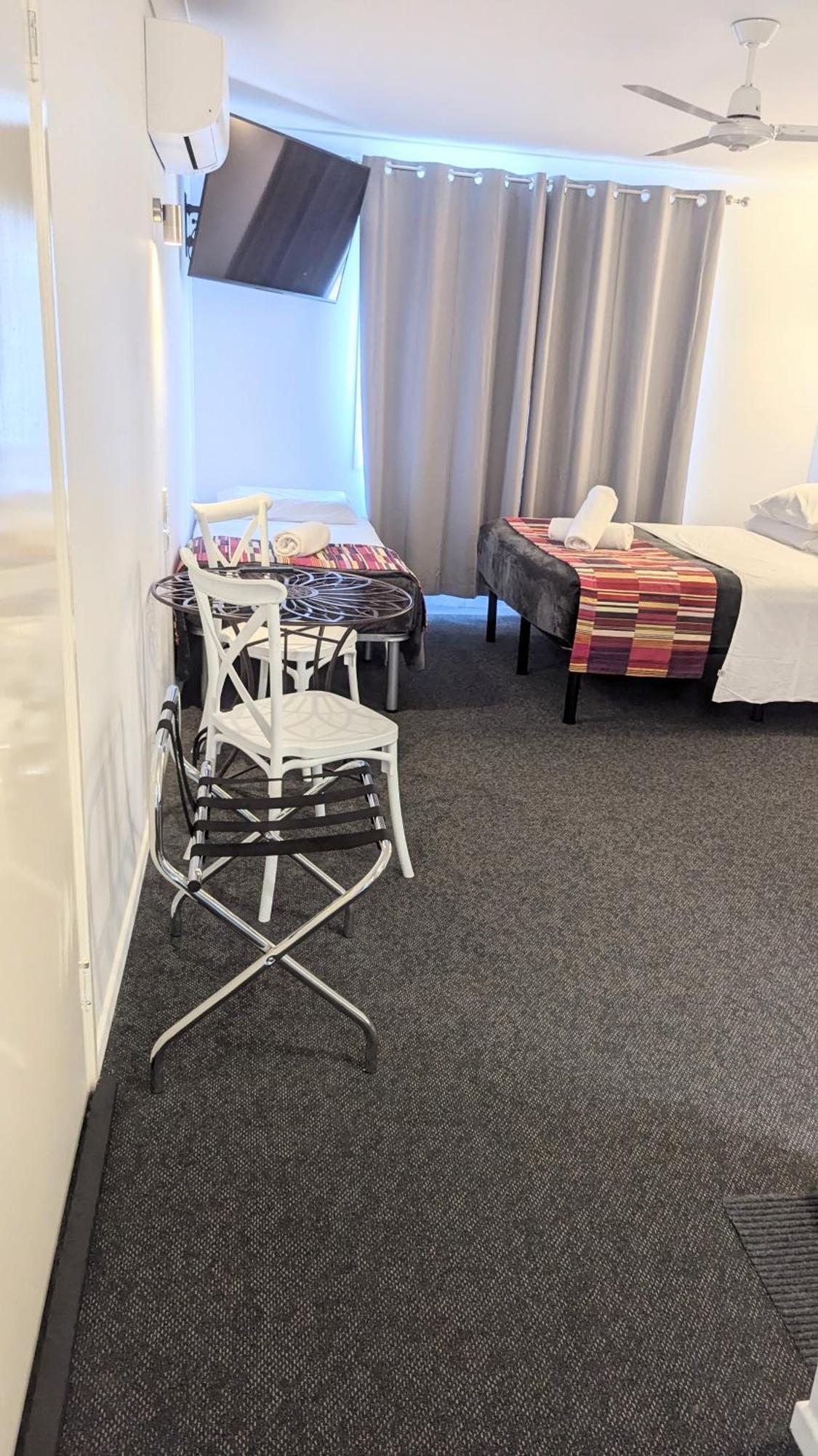Proserpine Motor Lodge מראה חיצוני תמונה