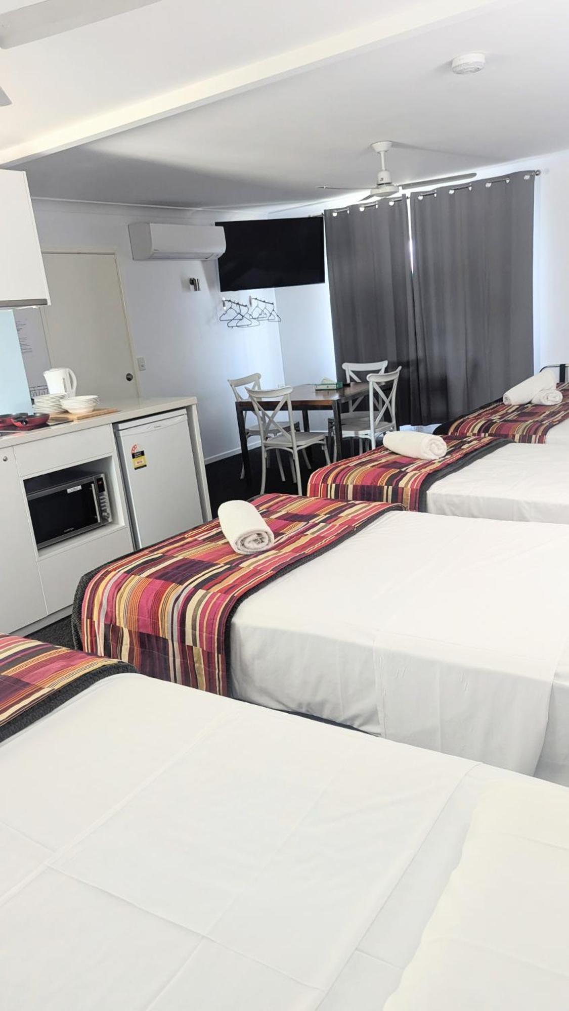 Proserpine Motor Lodge מראה חיצוני תמונה